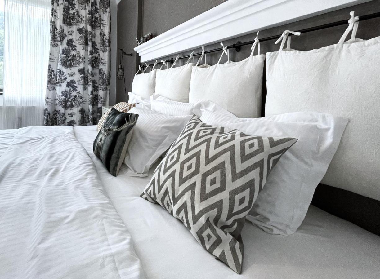 Colina Boutique With Free Parking Apartment Sinaia