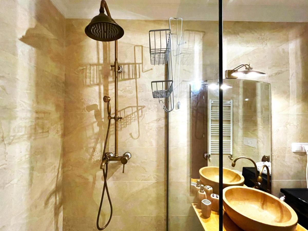 Apartment Colina Boutique With Free Parking Sinaia